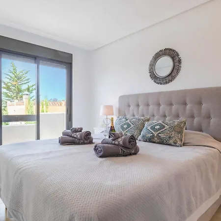 Sunset Golf Elegance - Happy Apartment *